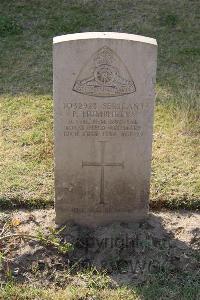 Ismailia War Memorial Cemetery - Humphreys, P
